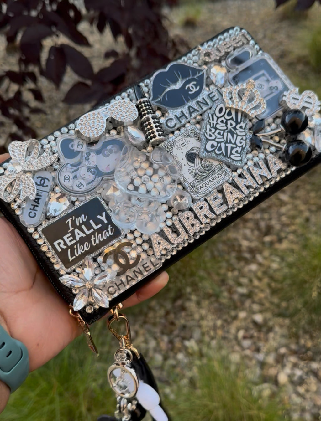 Custom wristlet